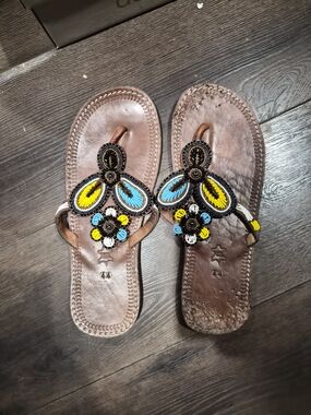 Genuine Brown Leather Beaded Floral Thong Sandals - Yellow & Turquoise